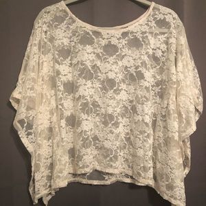 H&M SIZE 2 crop lace batwing top